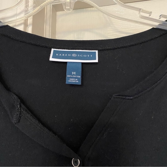 Karen Scott black size medium top - Picture 5 of 5